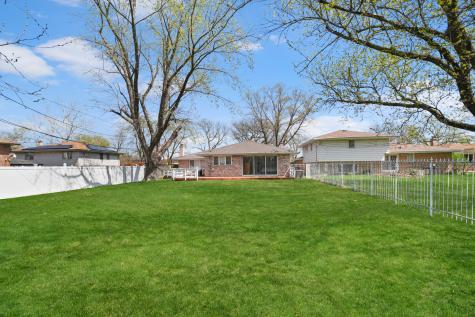 16810 Greenwood Avenue South Holland IL 60473