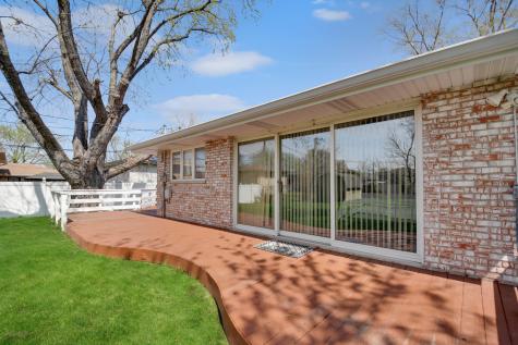 16810 Greenwood Avenue South Holland IL 60473