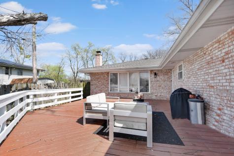 16810 Greenwood Avenue South Holland IL 60473