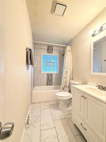 450 East Mulberry Court Glenwood IL 60425