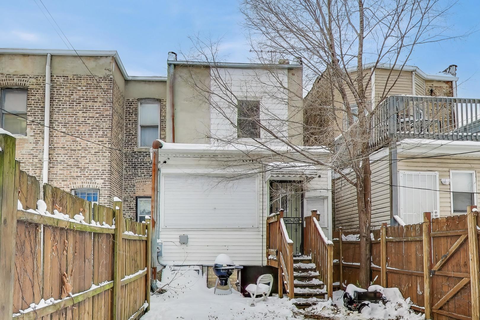 4049 South Indiana Avenue Chicago IL 60653