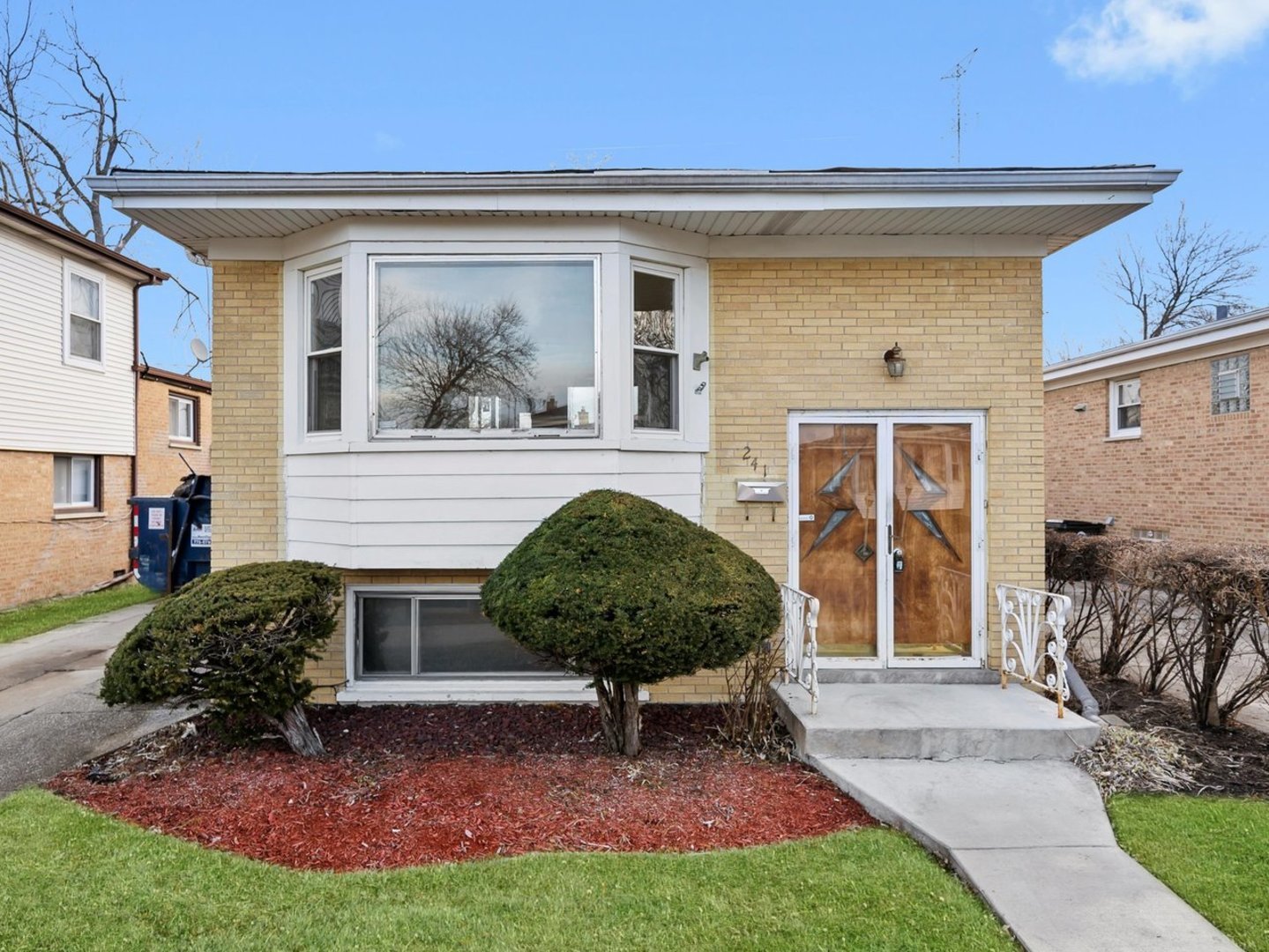 241 Zuelke Drive Bellwood IL 60104