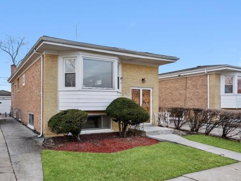 241 Zuelke Drive Bellwood IL 60104