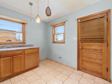 241 Zuelke Drive Bellwood IL 60104