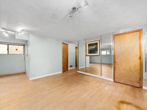 241 Zuelke Drive Bellwood IL 60104