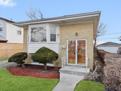 241 Zuelke Drive Bellwood IL 60104