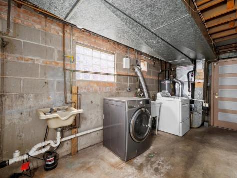 241 Zuelke Drive Bellwood IL 60104