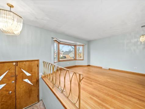 241 Zuelke Drive Bellwood IL 60104