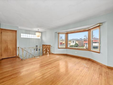 241 Zuelke Drive Bellwood IL 60104