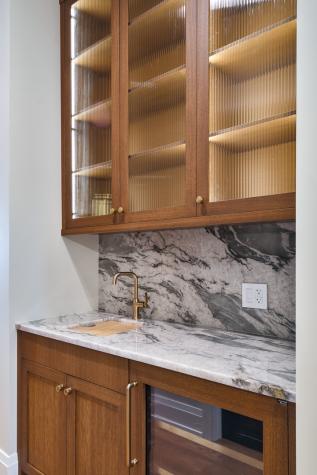 2042 West Berteau Avenue Chicago IL 60618