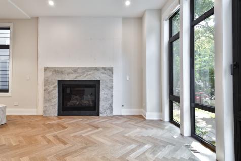 2042 West Berteau Avenue Chicago IL 60618