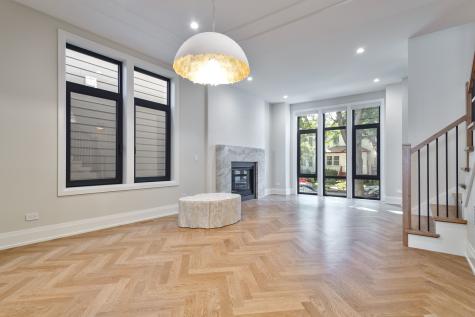 2042 West Berteau Avenue Chicago IL 60618