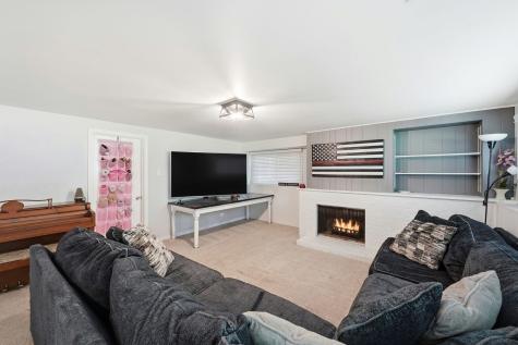 602 North Ashbury Avenue Bolingbrook IL 60440