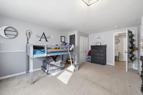 602 North Ashbury Avenue Bolingbrook IL 60440