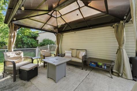 602 North Ashbury Avenue Bolingbrook IL 60440