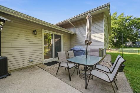 602 North Ashbury Avenue Bolingbrook IL 60440