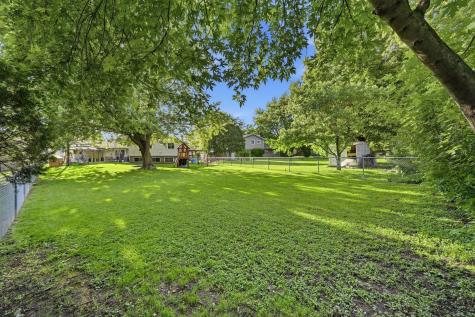 602 North Ashbury Avenue Bolingbrook IL 60440
