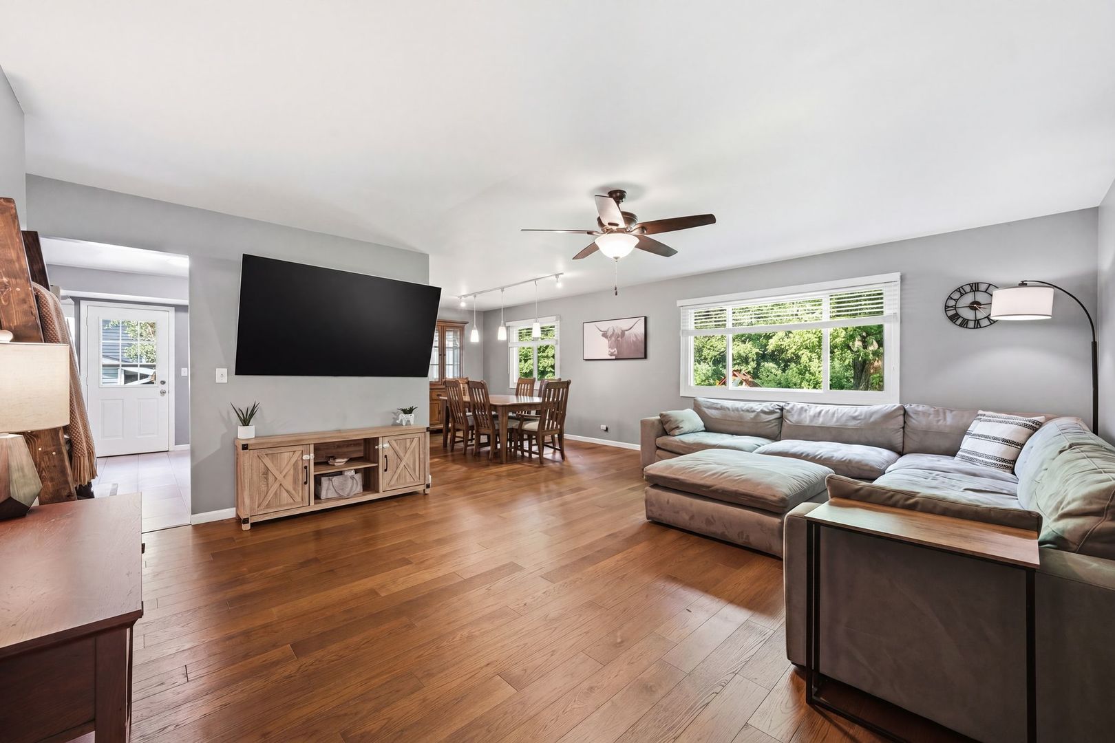 602 North Ashbury Avenue Bolingbrook IL 60440