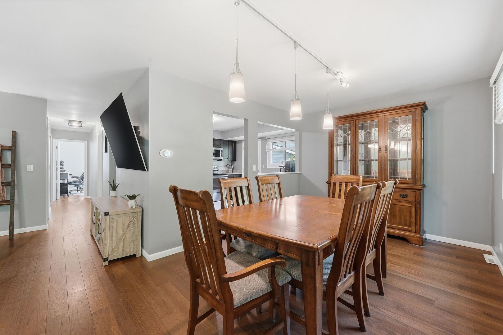 602 North Ashbury Avenue Bolingbrook IL 60440