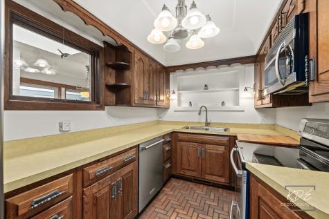 330 South Maple Street Itasca IL 60143