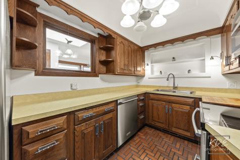 330 South Maple Street Itasca IL 60143
