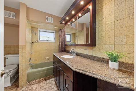 330 South Maple Street Itasca IL 60143