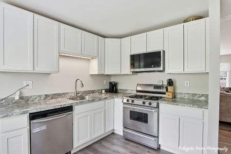 1904 Joanna Avenue Zion IL 60099