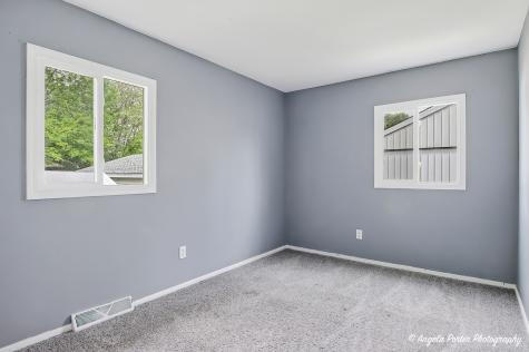 1904 Joanna Avenue Zion IL 60099