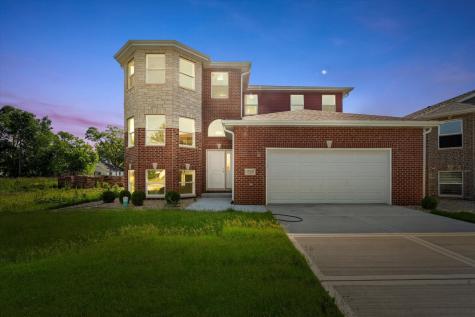 15243 7TH Avenue Phoenix IL 60426