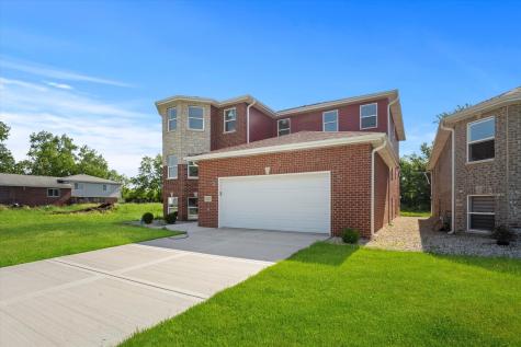 15243 7TH Avenue Phoenix IL 60426