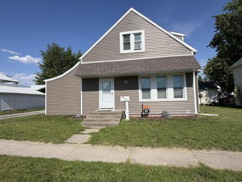 1511 4TH Street Fulton IL 61252