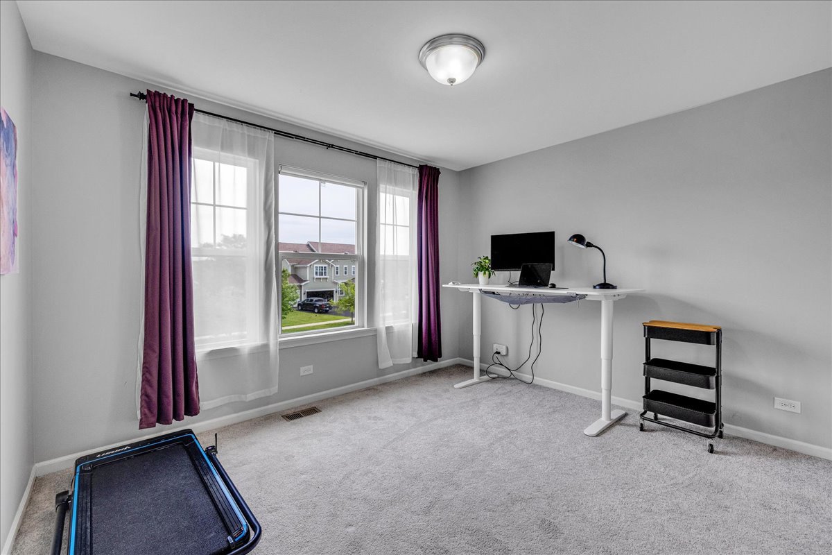 1607 Star Grass Circle Aurora IL 60506