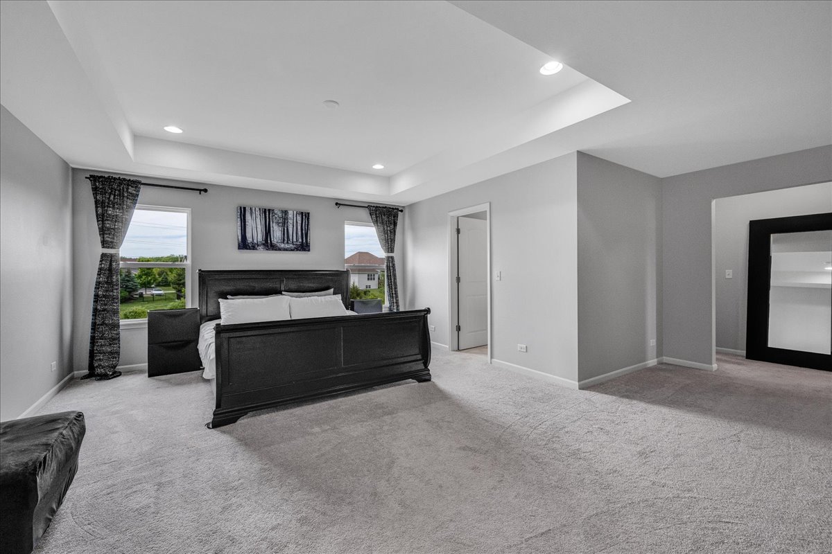 1607 Star Grass Circle Aurora IL 60506