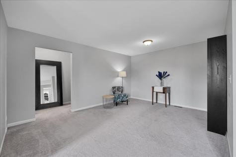 1607 Star Grass Circle Aurora IL 60506