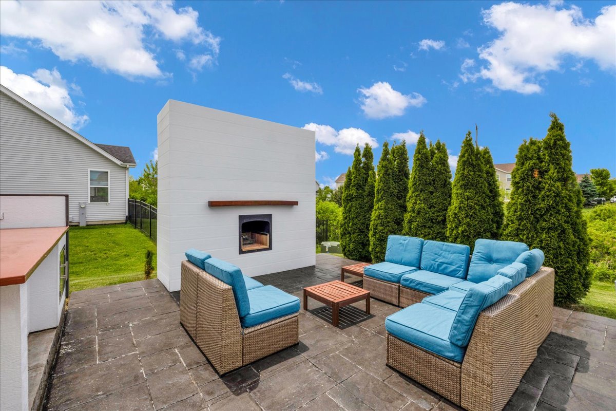 1607 Star Grass Circle Aurora IL 60506