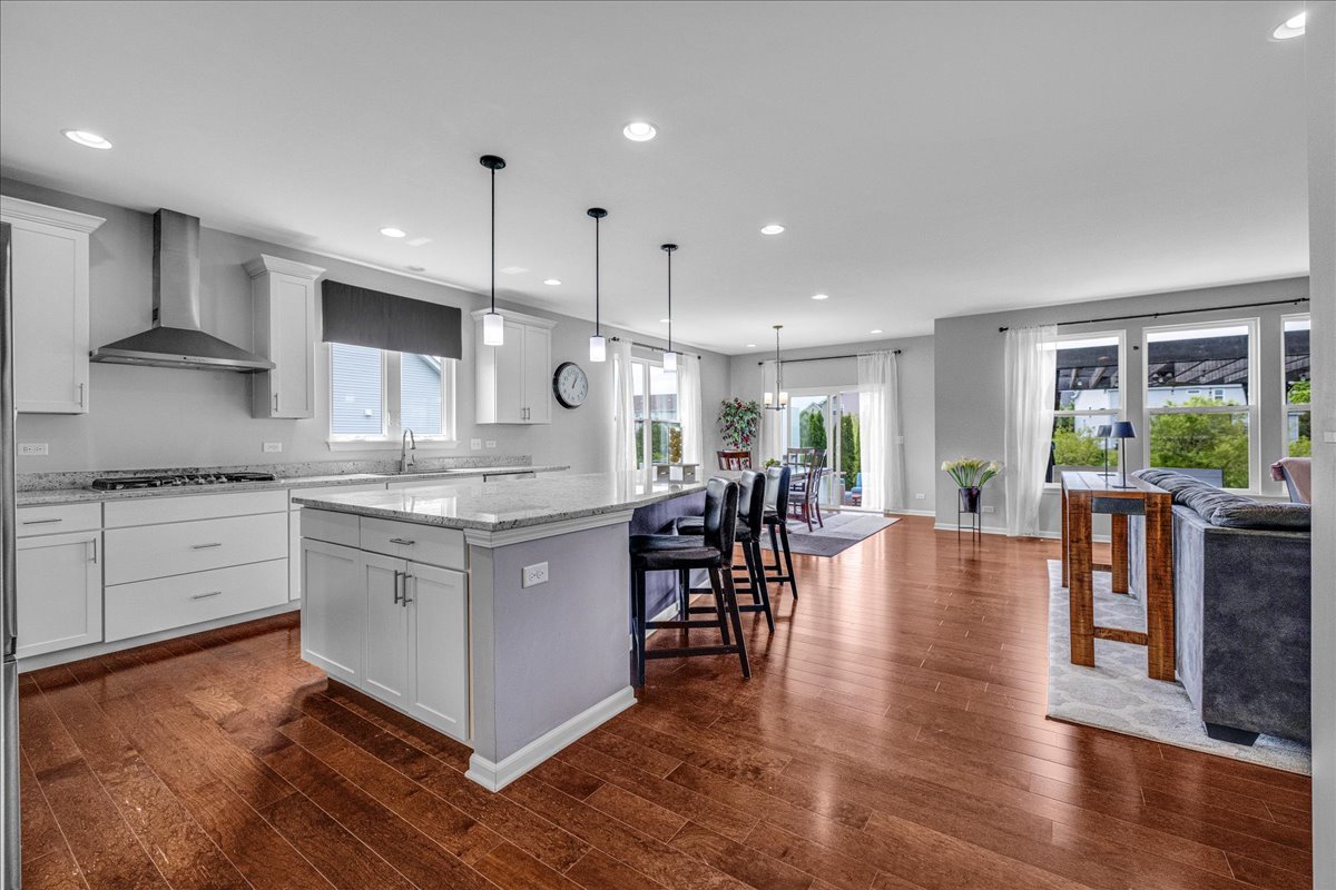 1607 Star Grass Circle Aurora IL 60506