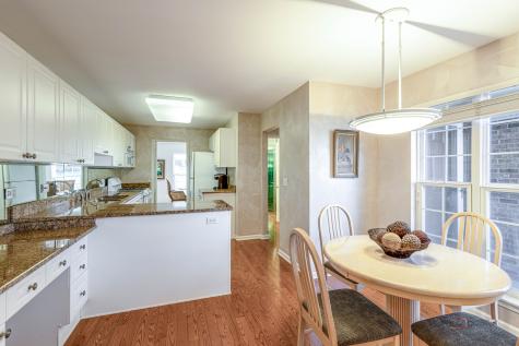 20 Ashford Court Lincolnshire IL 60069
