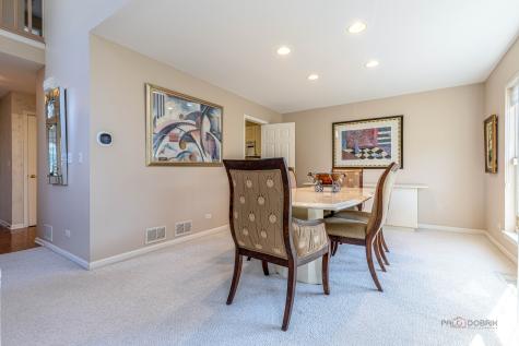 20 Ashford Court Lincolnshire IL 60069