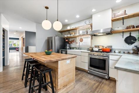 1014 West 31st Place Chicago IL 60608