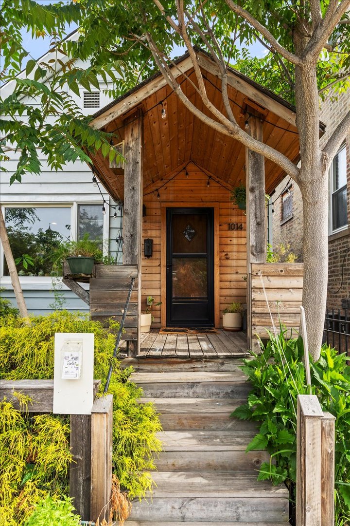 1014 West 31st Place Chicago IL 60608