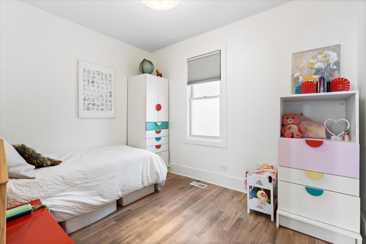 1014 West 31st Place Chicago IL 60608