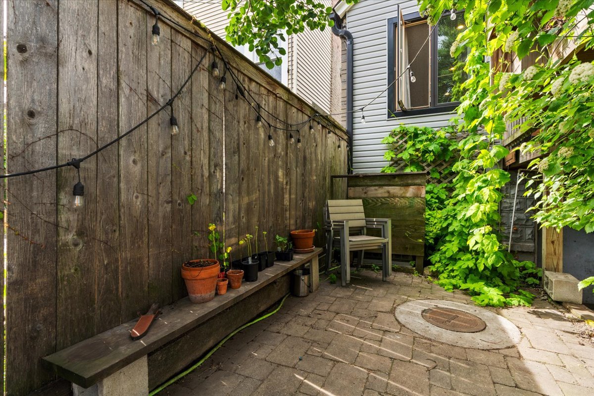 1014 West 31st Place Chicago IL 60608