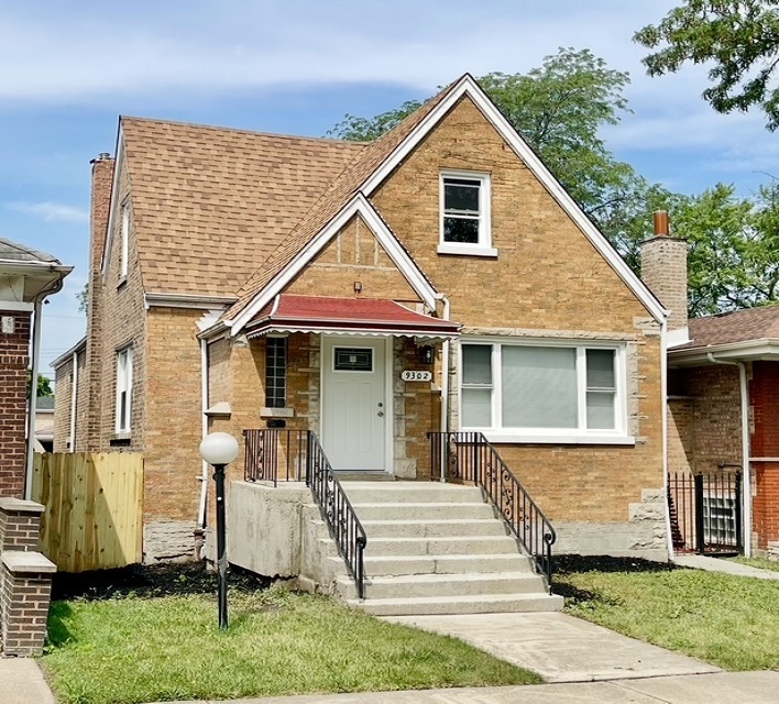 9302 South Eberhart Avenue Chicago IL 60619