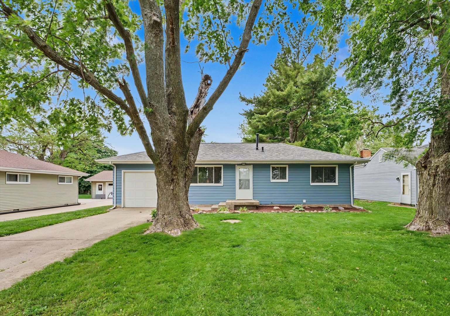 806 East Ethel Street St. Joseph IL 61873