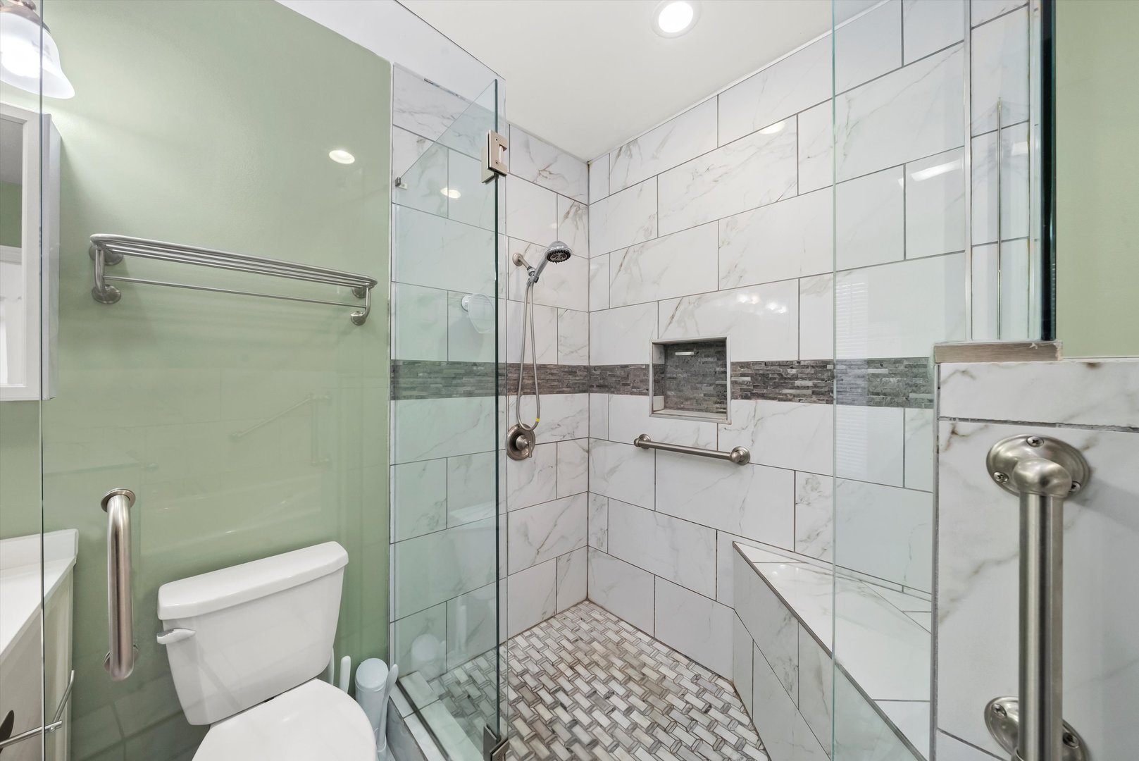 11731 South Bell Avenue Chicago IL 60643