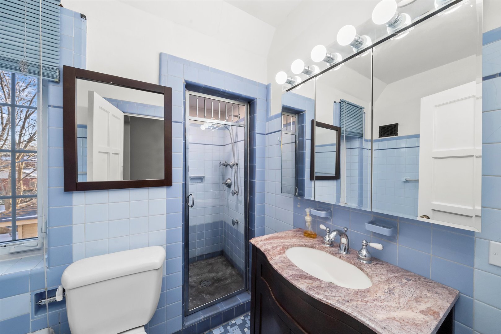 11731 South Bell Avenue Chicago IL 60643