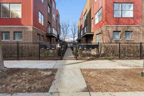 648 West 16th Street Chicago IL 60616