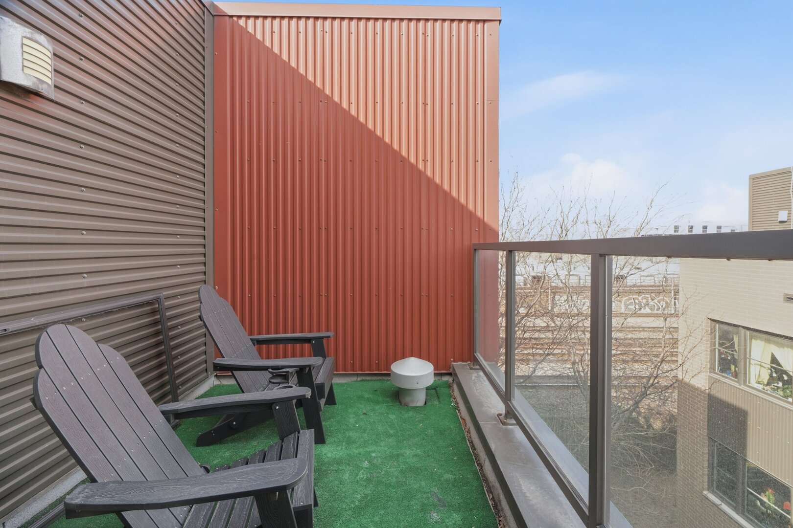 648 West 16th Street Chicago IL 60616
