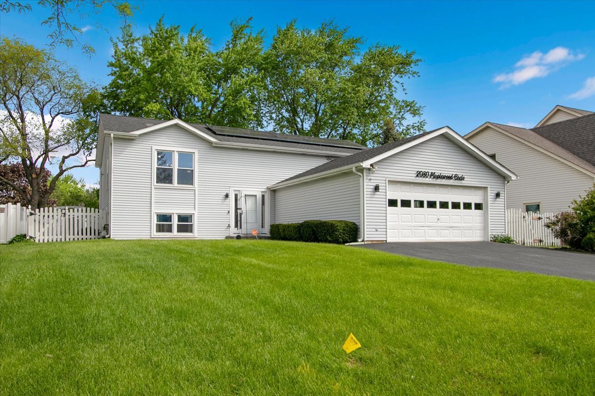 2080 Maplewood Circle Naperville IL 60563