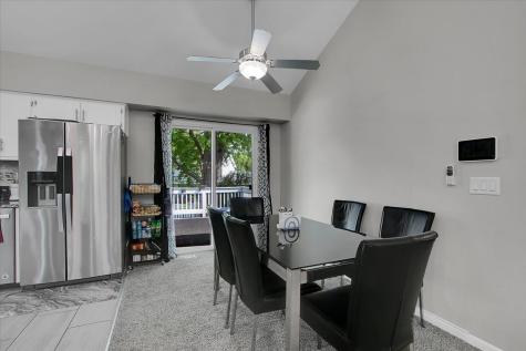 2080 Maplewood Circle Naperville IL 60563